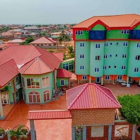 Dc Ambassadors Hotel Dawhwenya Bagian luar foto